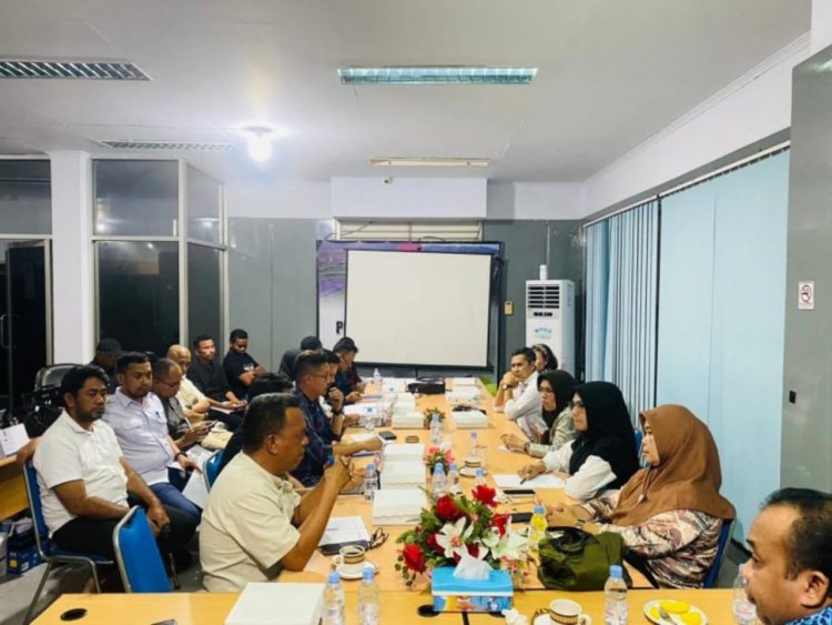 Proyek Mandek, Kontraktor Jalan Laiwui Jikotamo Anggai Dideadline Cari Alat AMP