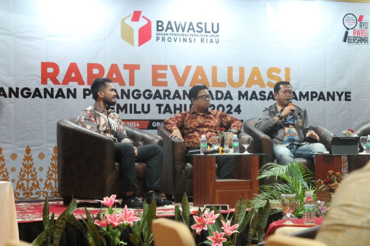 Bawaslu Riau Gelar Rapat Evaluasi Terkait Penanganan Pelanggaran Pada Tahapan Kampanye di Provinsi Riau