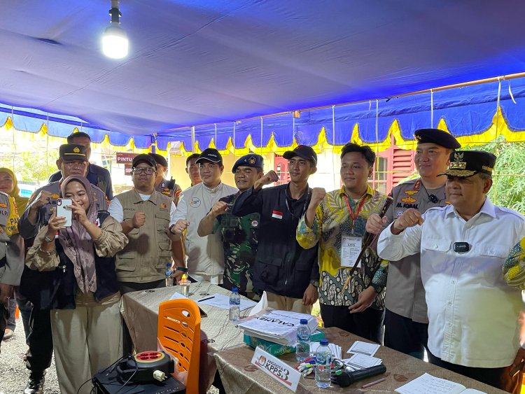 Ketua Bawaslu Riau Meninjau Langsung ke TPS, Guna Memastikan Kelancaran Pemungutan Suara