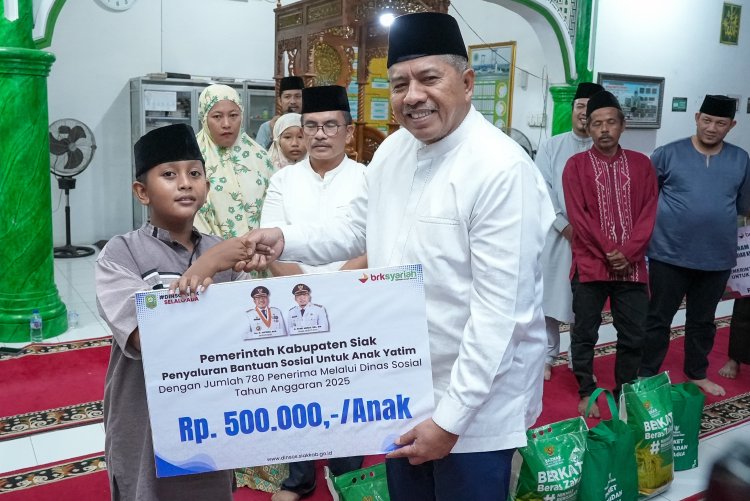 Gelar Safari Ramadhan, Bupati Siak Ajak Masyarakat Salurkan Zakat