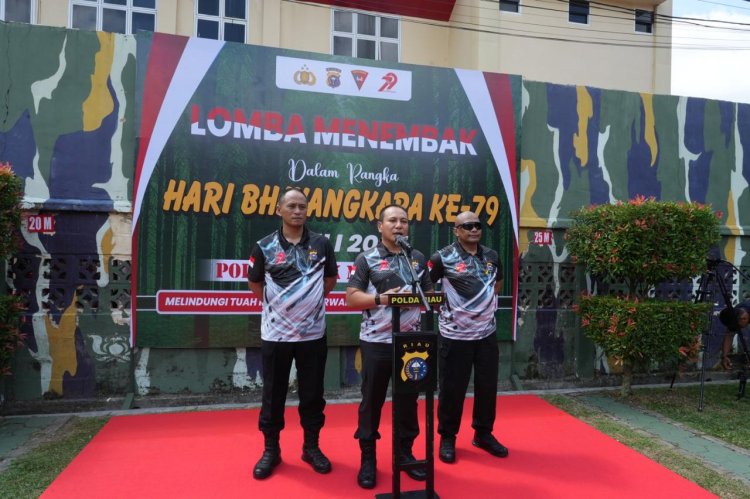 Polda Riau Gelar Lomba Menembak Antar Jajaran Pejabat Utama: Dansat Brimob Raih Skor Tertinggi